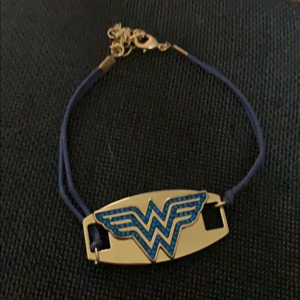 Wonder Woman Logo bracelet